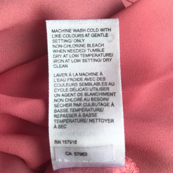 Brand new Halston tie in the front top. - Picture 8 of 8